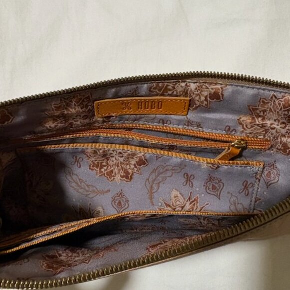 HOBO VIDA Like Wristlet Wallet – Metallic Brown Leather, Compact Everyday Purse - Picture 5 of 5